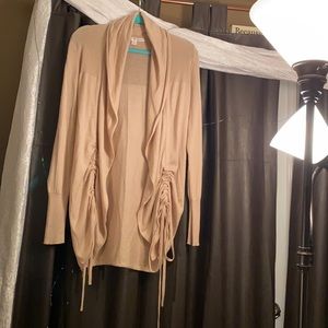 Cute tan cardigan with drawstring front to wear at the length you want 🌸🌸